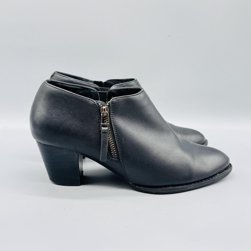 Vionic Boots Womens 8.5 Black Leather Taber Ankle Booties Side Zip Heel Comfort